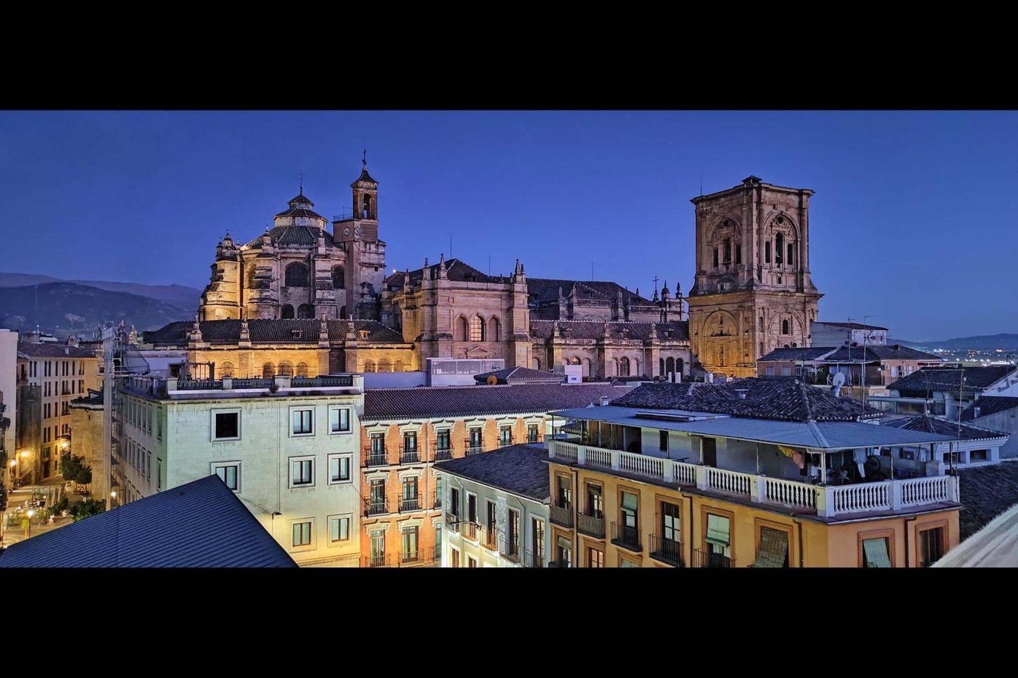 Appartement Atico Panorama Catedral à Grenade Extérieur photo